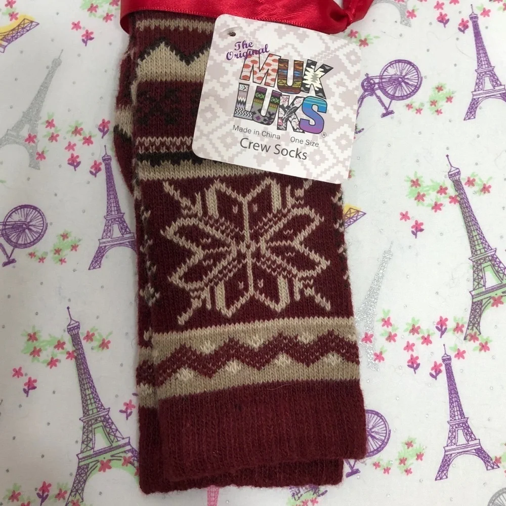 Muk Luks” Crew Socks